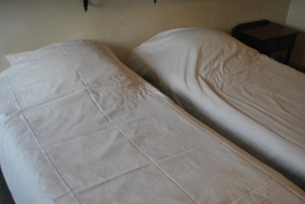 De Halve Maan Hotell Bovenkarspel Rom bilde